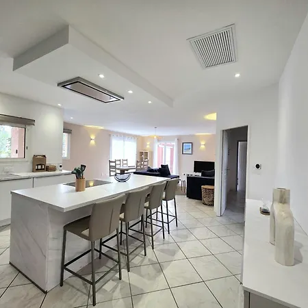 Prázdninový dům Grande Maison Familiale, Spacieuse Et Confortable *