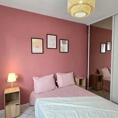 Grande Maison Familiale, Spacieuse Et Confortable *