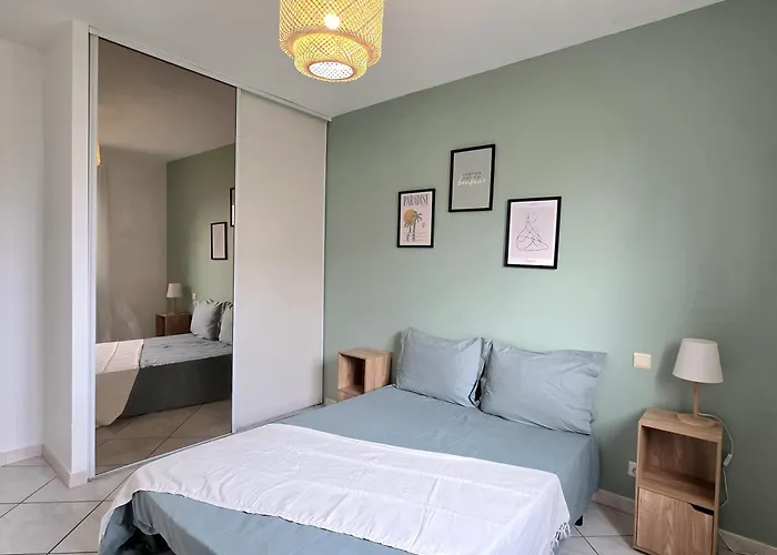 Grande Maison Familiale, Spacieuse Et Confortable